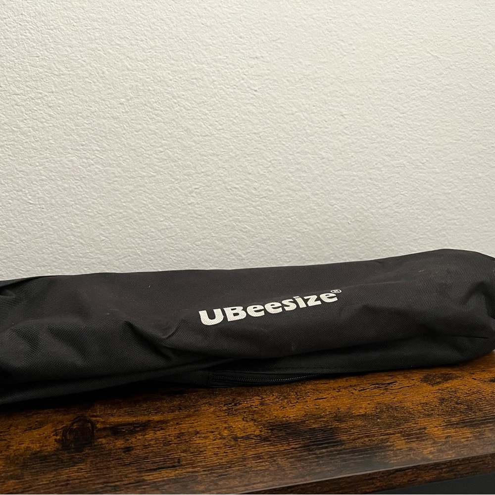 UBeesize Camera Tripod - Picture 2 of 2